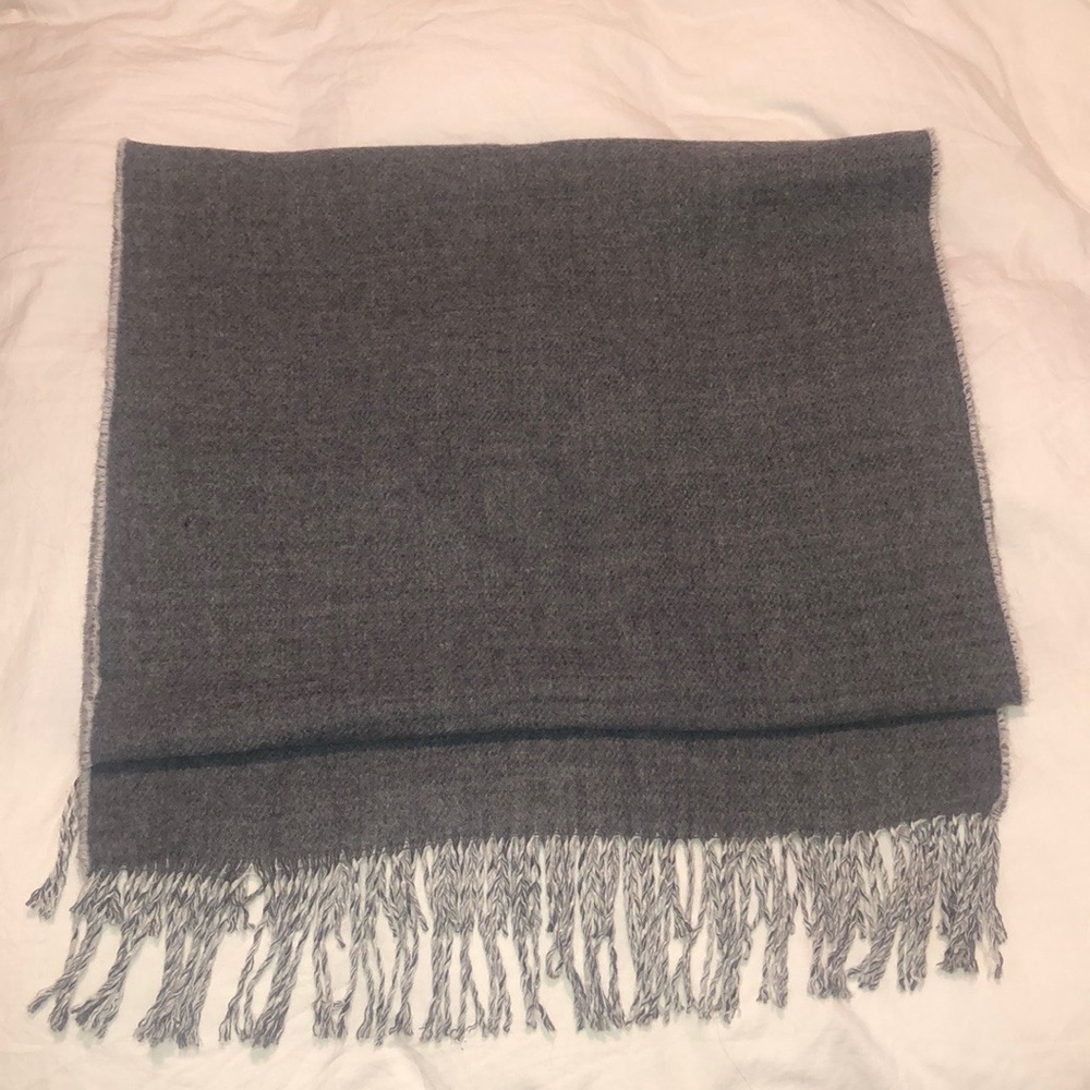 Garage Clothing Blanket Scarf - Picture 3 of 4